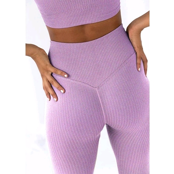 Amazon Pants - Nwot💫Ribbed Purple Seamless Leggings